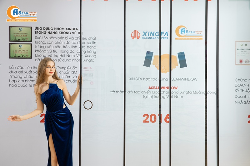 Cửa lùa nhôm Xingfa hệ 93